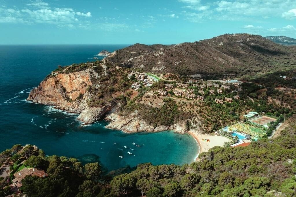 Отель Club Hotel Giverola 3*