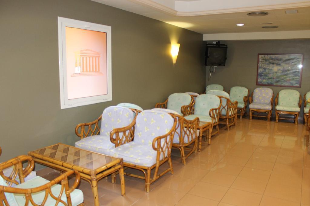 Территория Athene Neos Hotel 3*