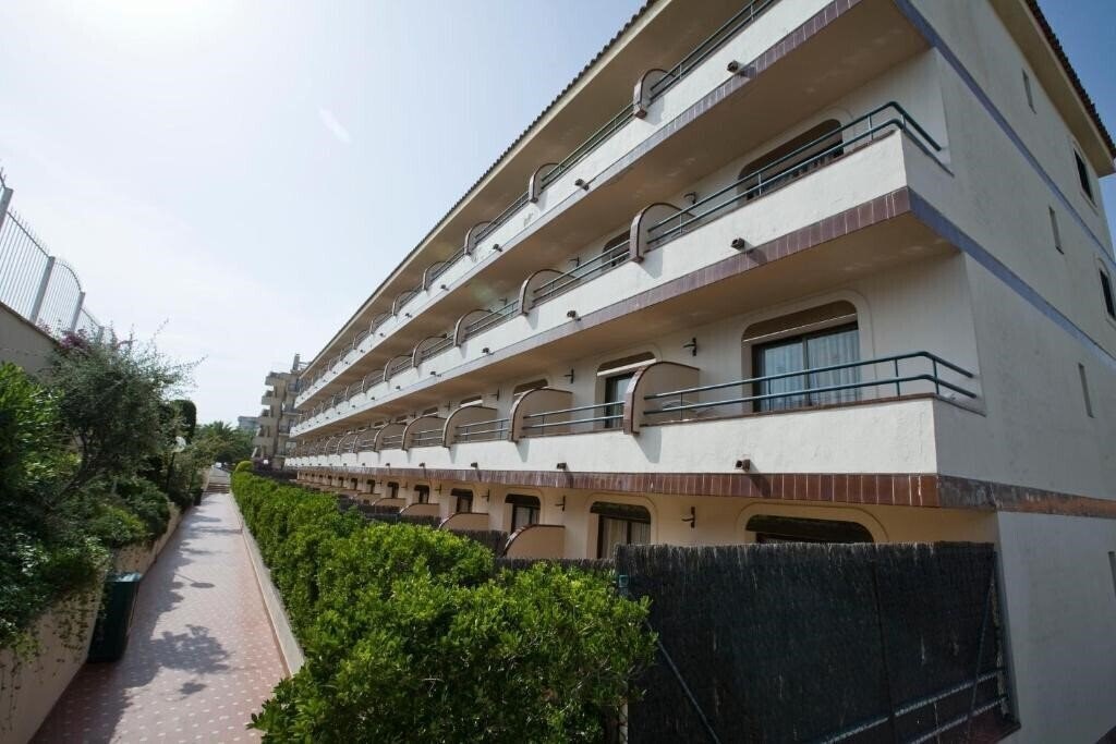 Вид Apartamentos Guitart (ex. Guitart Central Park Aparthotel) 3*