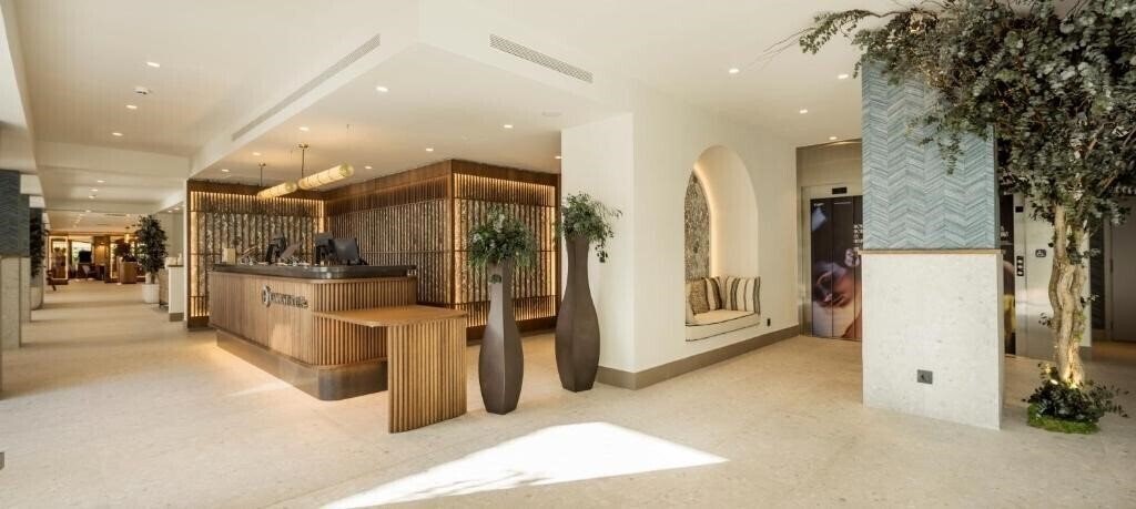 Территория Ilunion Caleta Park 4*