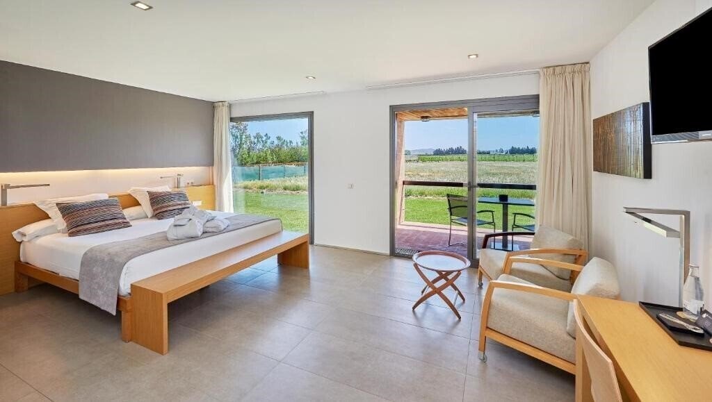 Вид URH Hotel Moli Del Mig (ex. Moli Del Mig) 4*