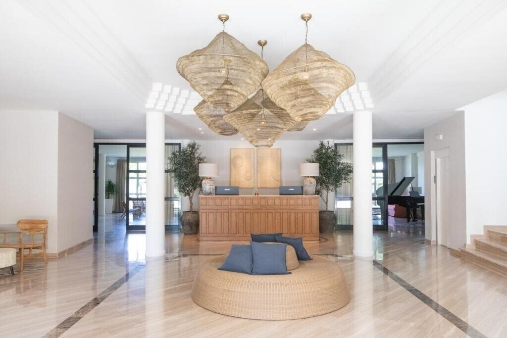 Панорама Sa Punta Hotel 4*