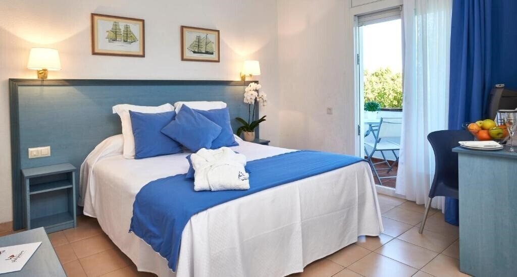 Фото Hotel Platja D Aro 3*