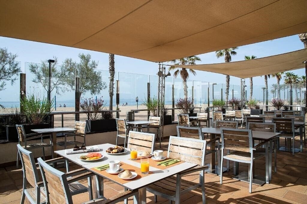 Панорама Hotel Monterrey Roses by Pierre & Vacances (ex. Monterrey) 3*