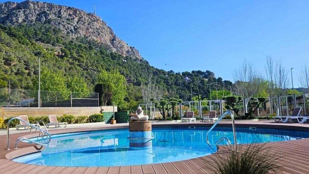 Фото Apartamentos La Masia 2*