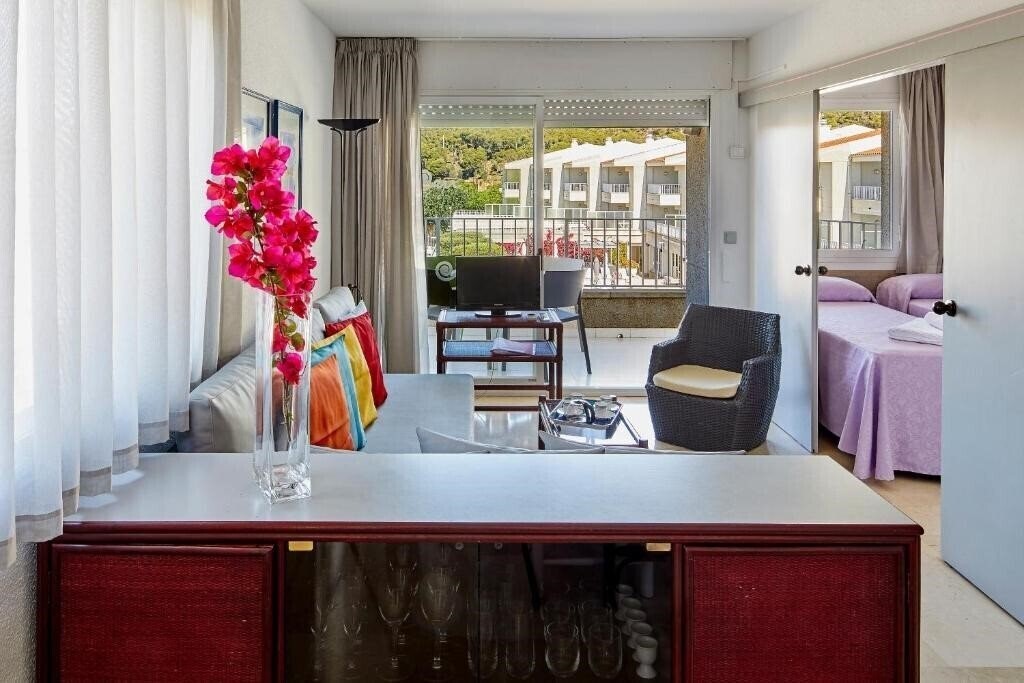 Зображення Centremar Apart 3*