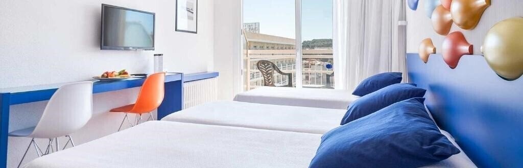 Вид Evenia Olympic Park 4*