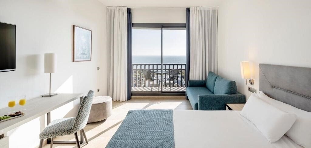 Зображення Ilunion Calas De Conil 4*