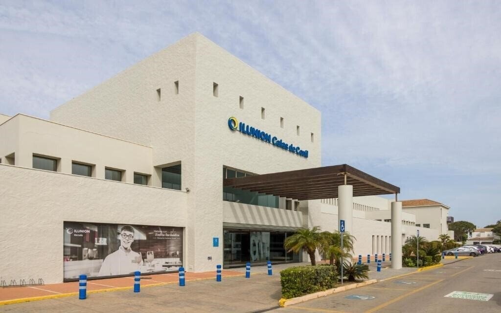 Панорама Ilunion Calas De Conil 4*