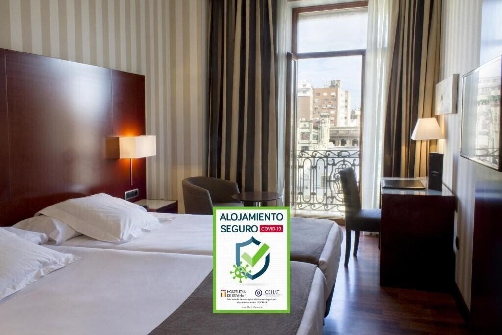 Отель Zenit Valencia 4*
