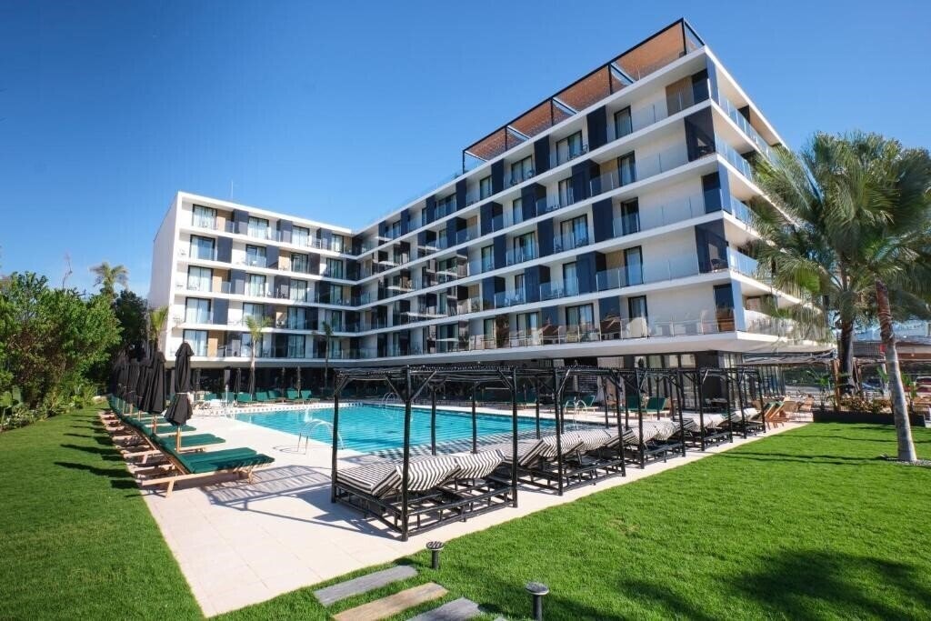 Вид Estimar Marina Farnals 4*