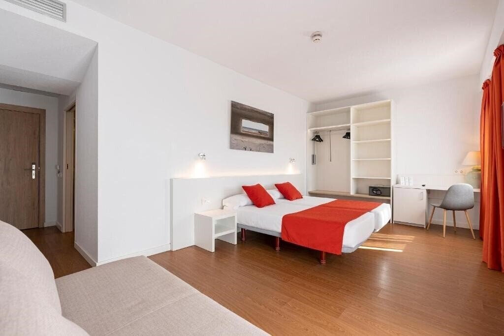 Апартаменти Intelier Orange (ex. Hotel Intur Orange) 4*