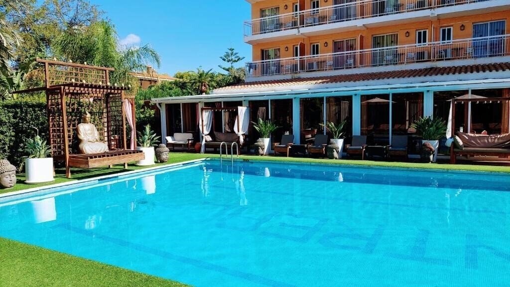 Картинка Montreal Hotel 3*