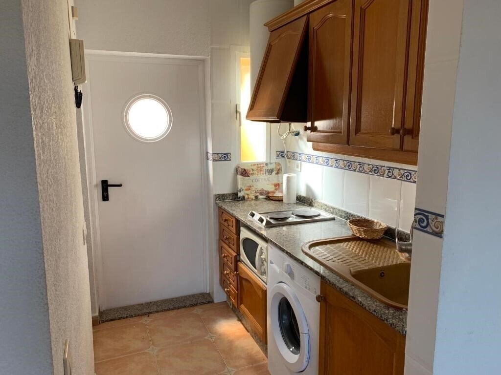 Апартаменти Kione Anamar 2*