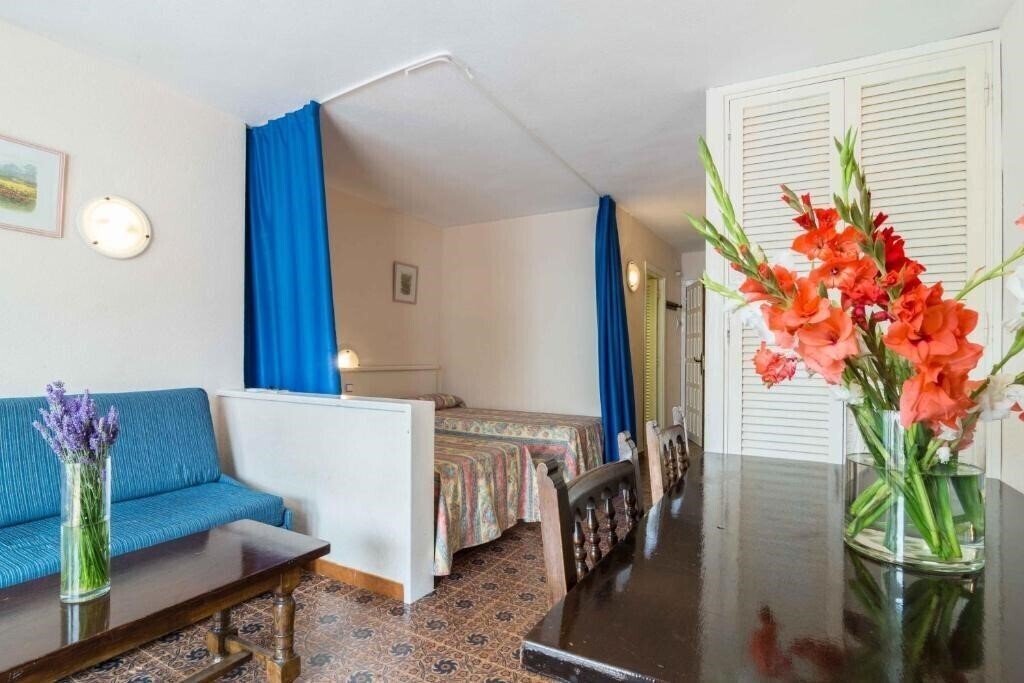 Апартаменты Complejo Euhostal 2*