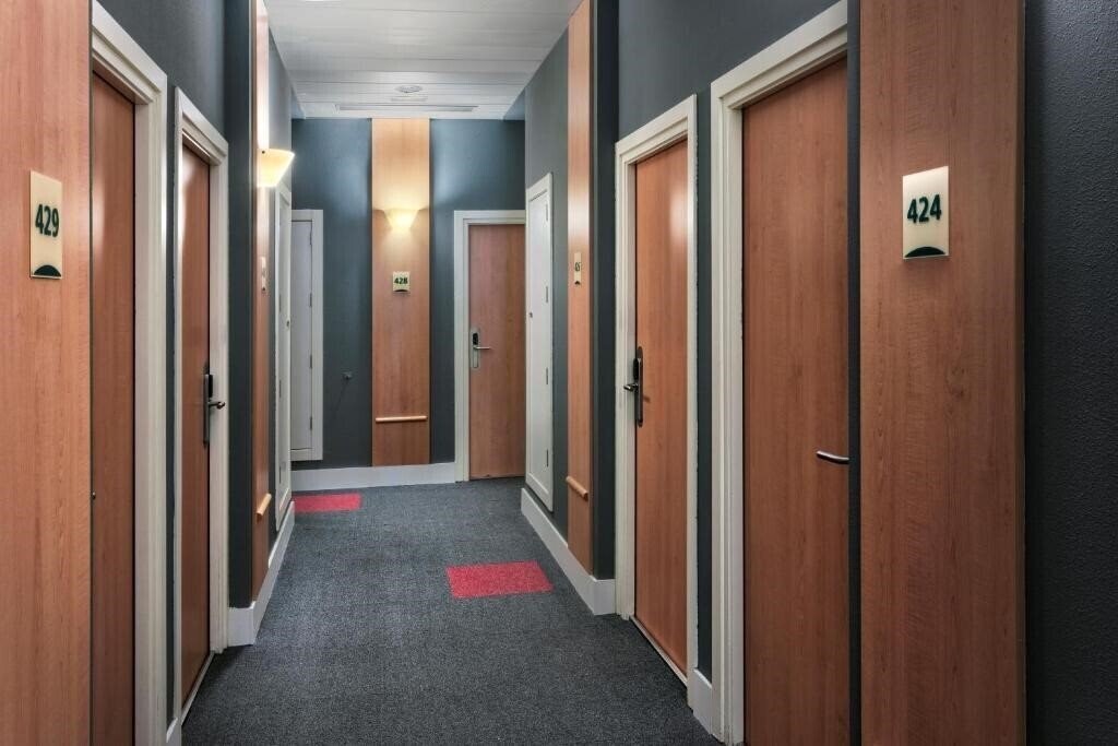 Панорама B&B Hotel Barcelona Mataro (ex. Ibis Barcelona Mataro) 2*