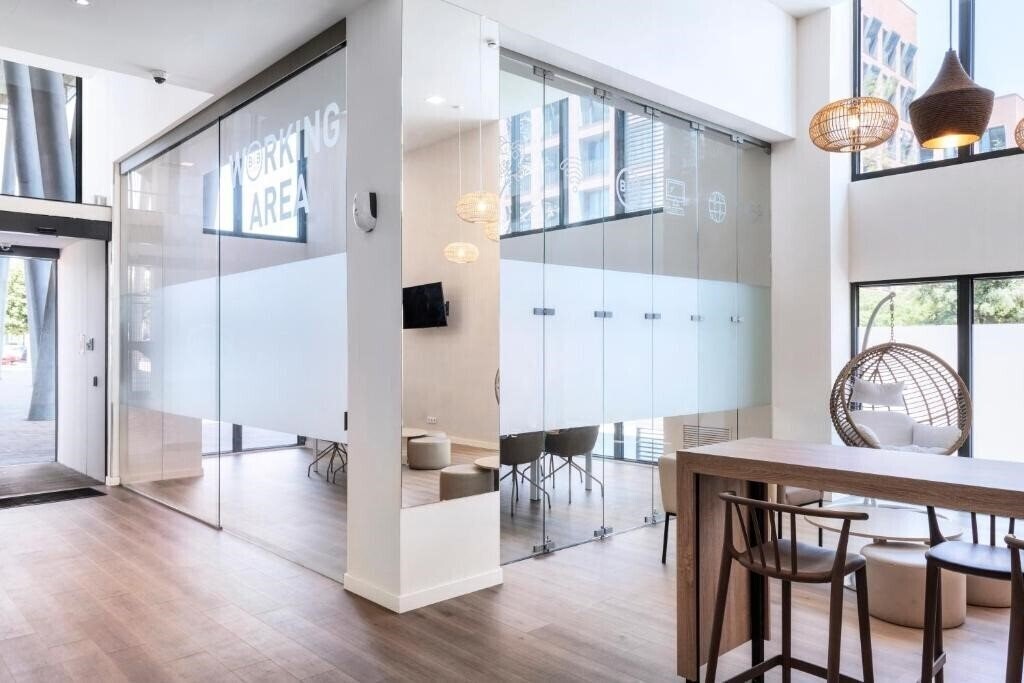 Територія B&B Hotel Barcelona Mataro (ex. Ibis Barcelona Mataro) 2*