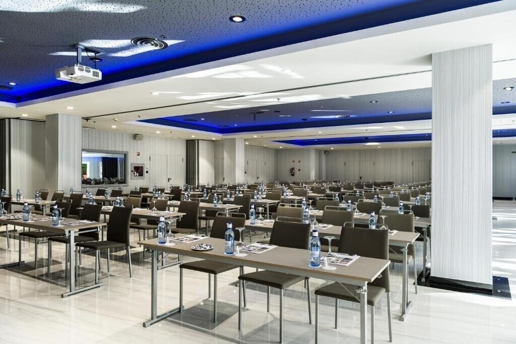 Вид Elba Estepona Gran Hotel Thalasso & SPA 5*