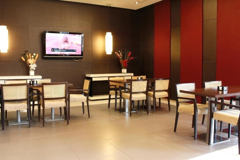 Вид Gran Cervantes By Blue Sea 4*