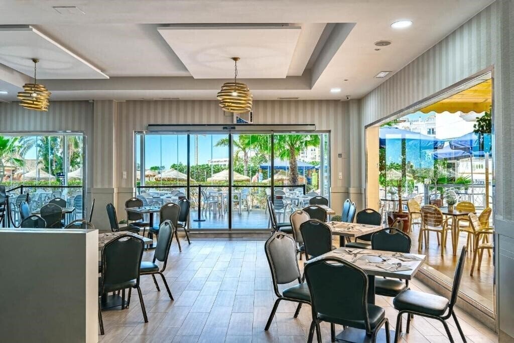 Фотография Hotel SPA Benalmadena Palace 4*