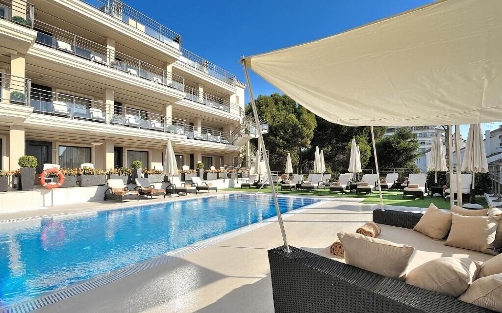 Отель Hotel Vincci Seleccion Aleysa Boutique & SPA 5*