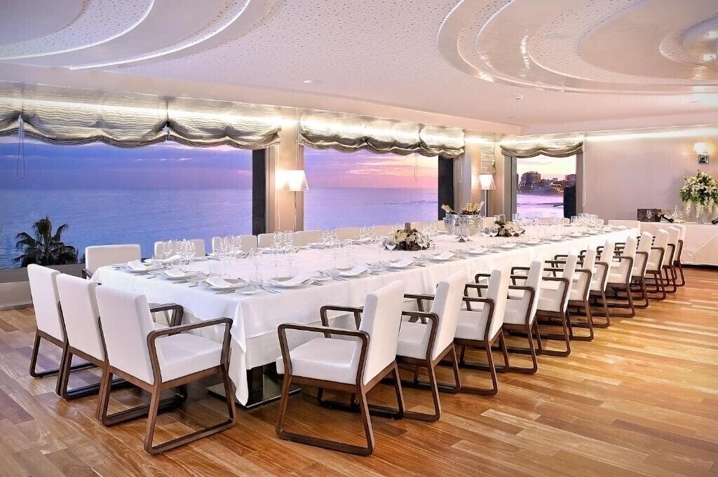Вид Hotel Vincci Seleccion Aleysa Boutique & SPA 5*