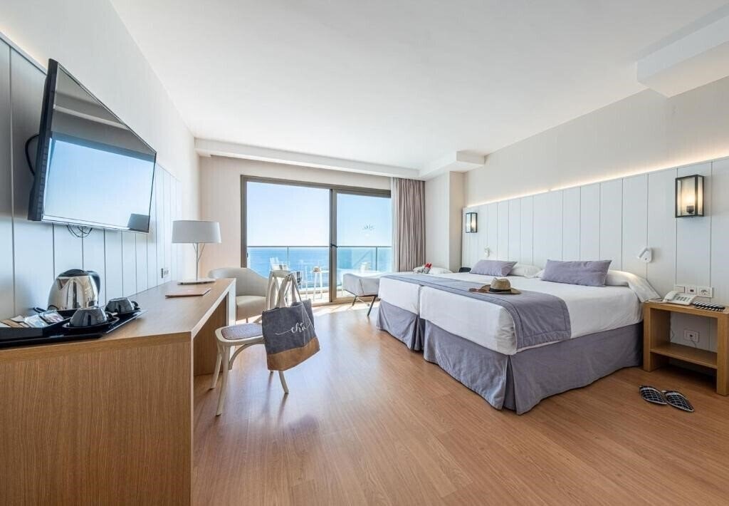 Апартаменти Estival Torrequebrada 4*