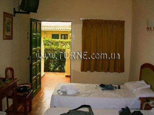 Готель Los Jazmines 3*