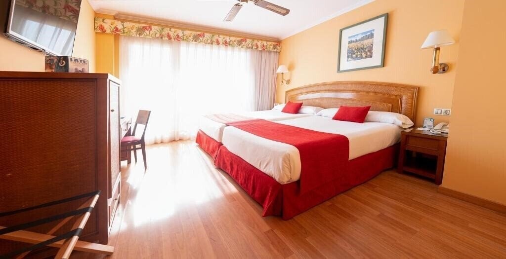 Вид Senator Marbella Spa 4*