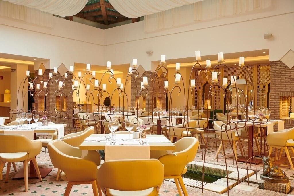 Територія Iberostar Marbella Coral Beach (ex.  Occidental Coral Beach) 4*