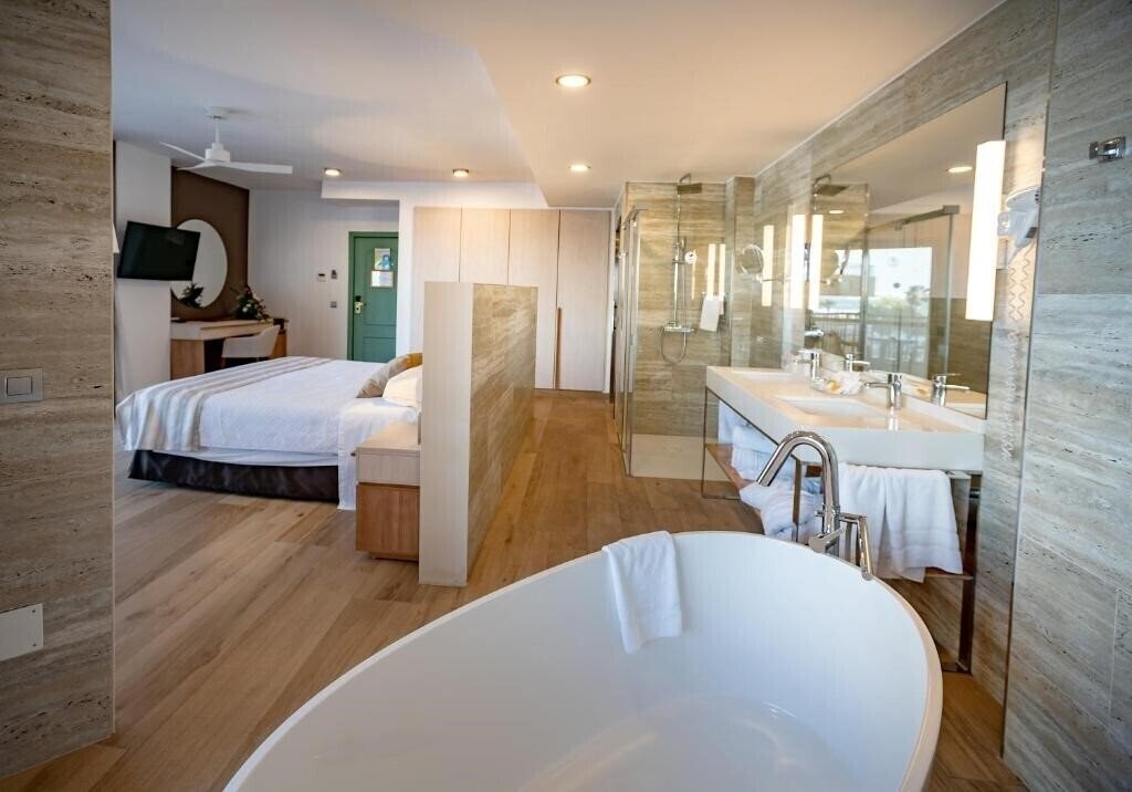 Зображення Angela 4*