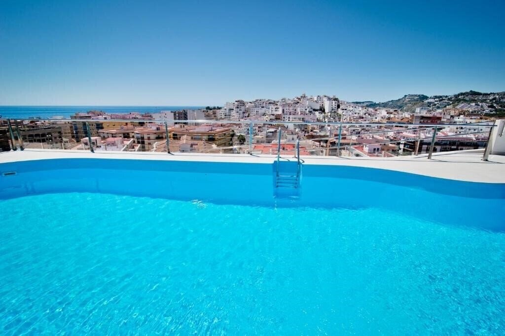 Готель Bahia Almunecar 4*