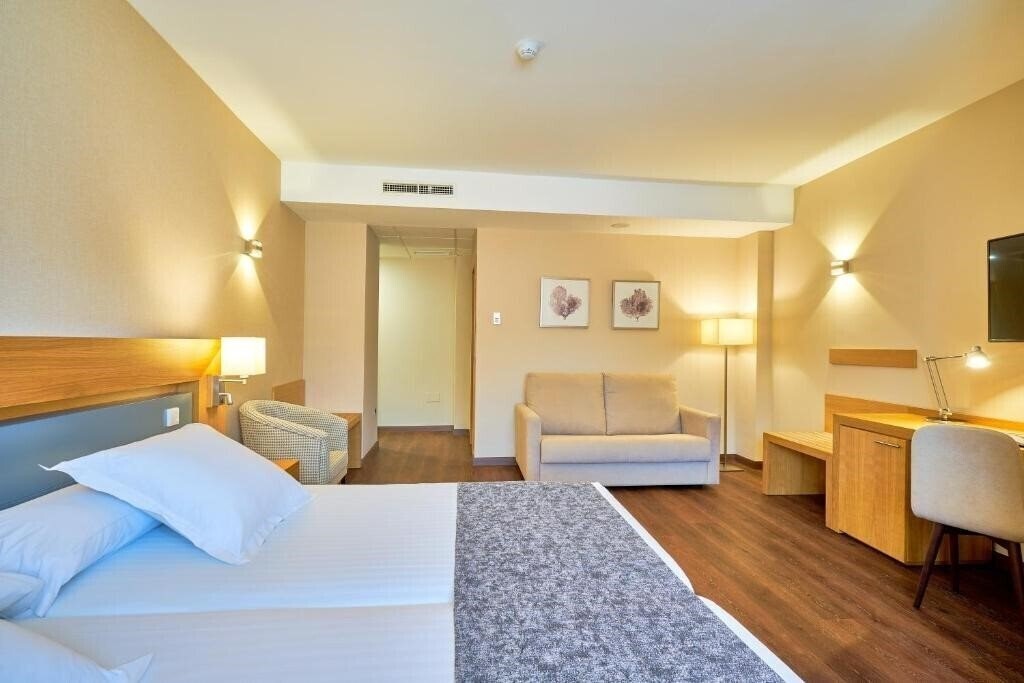 Апартаменти Guadalmedina 4*