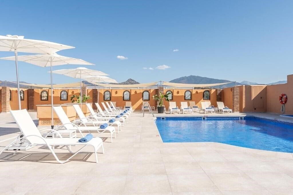 Вид Globales Paraiso Beach 4*