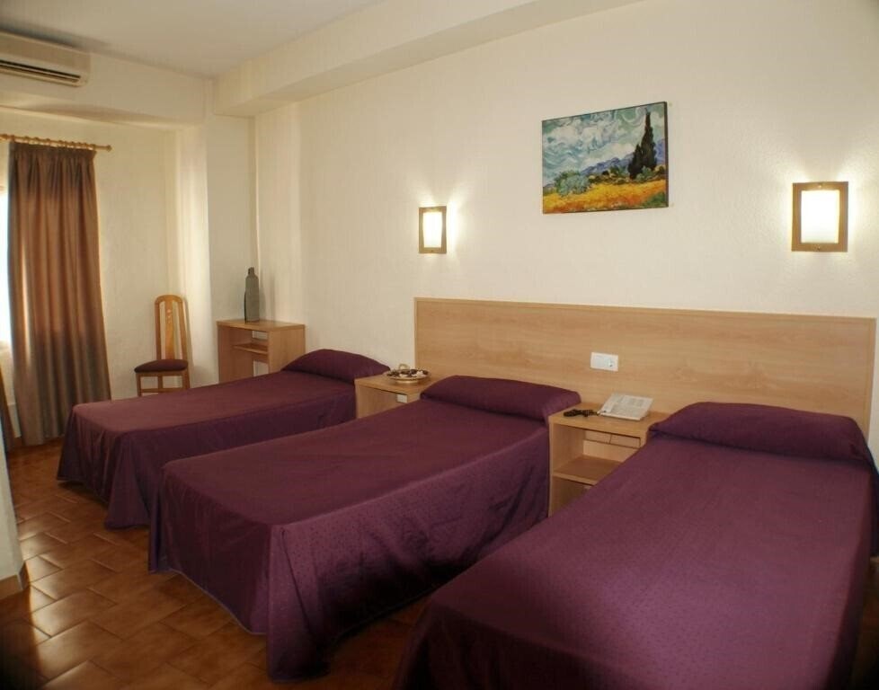 Территория KRISTAL (ex. Kristal Hotel) 3*