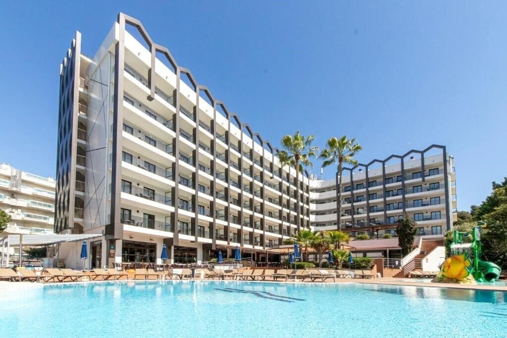 Панорама Golden Avenida Suites 3*