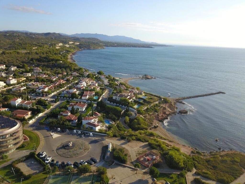 Апартаменты Ohtels Les Oliveres 4*