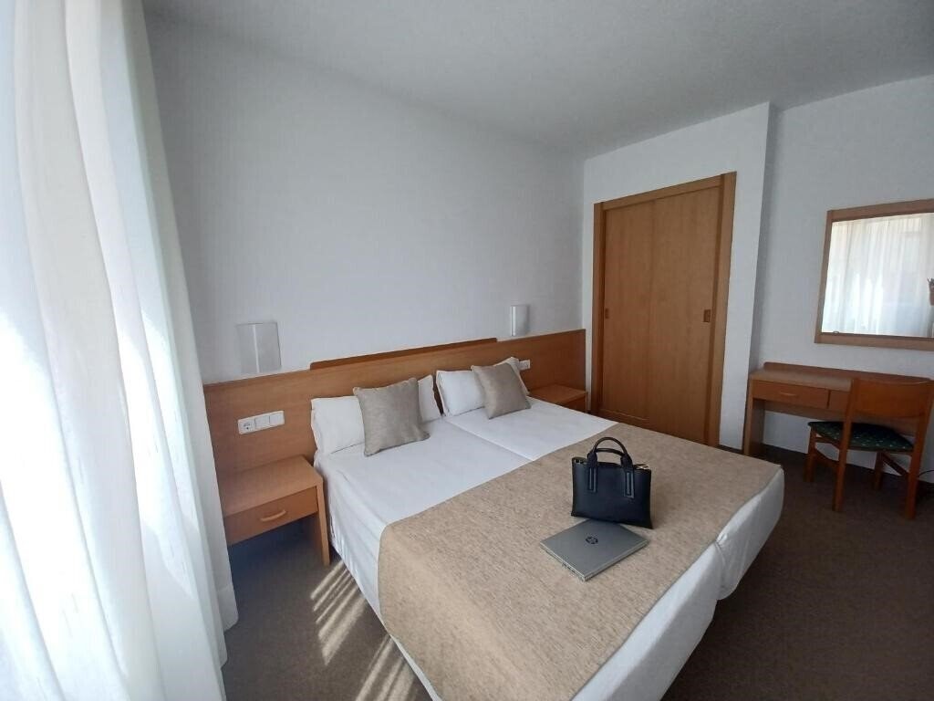 Апартаменти Hcc Montsia 2*