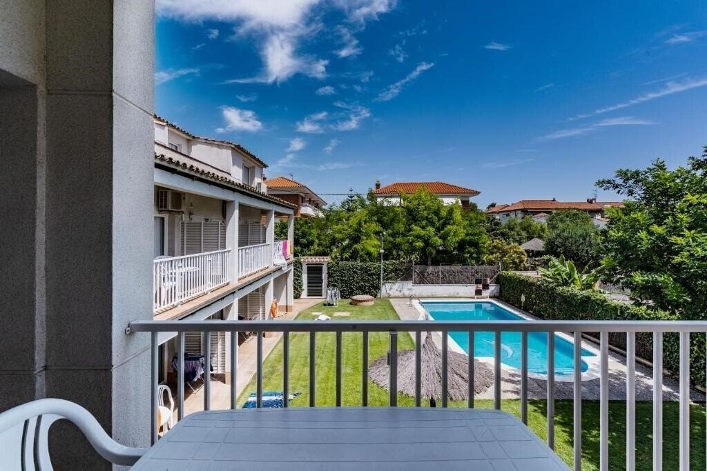 Апартаменти Apartments Sunway Tara 2*