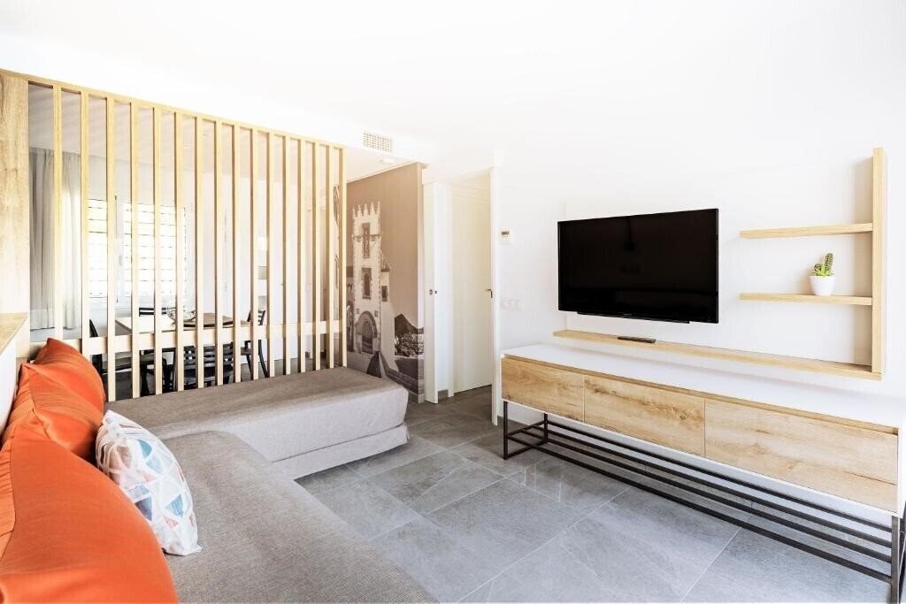 Вид Apartamentos Sunway Apollo 1*