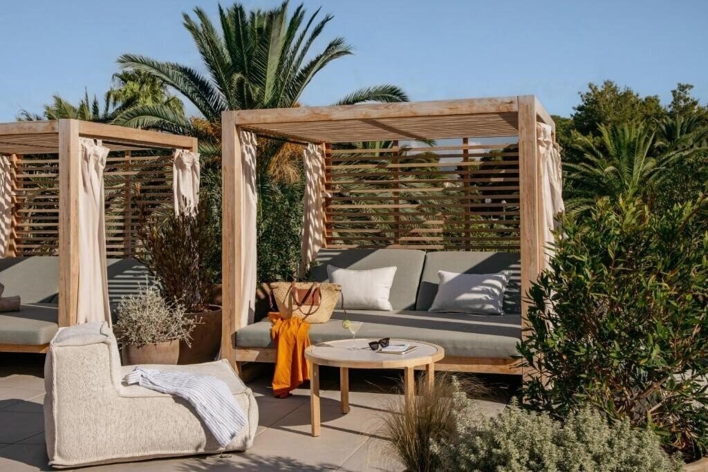 Вид Me Sitges Terramar 4*