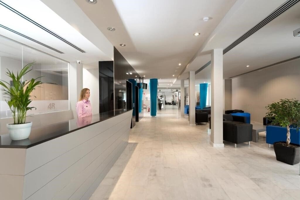 Апартаменти Ramblas Miramar 3*