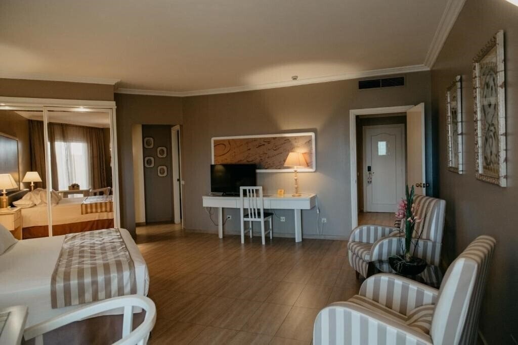 Апартаменти Mas Gallau 4*