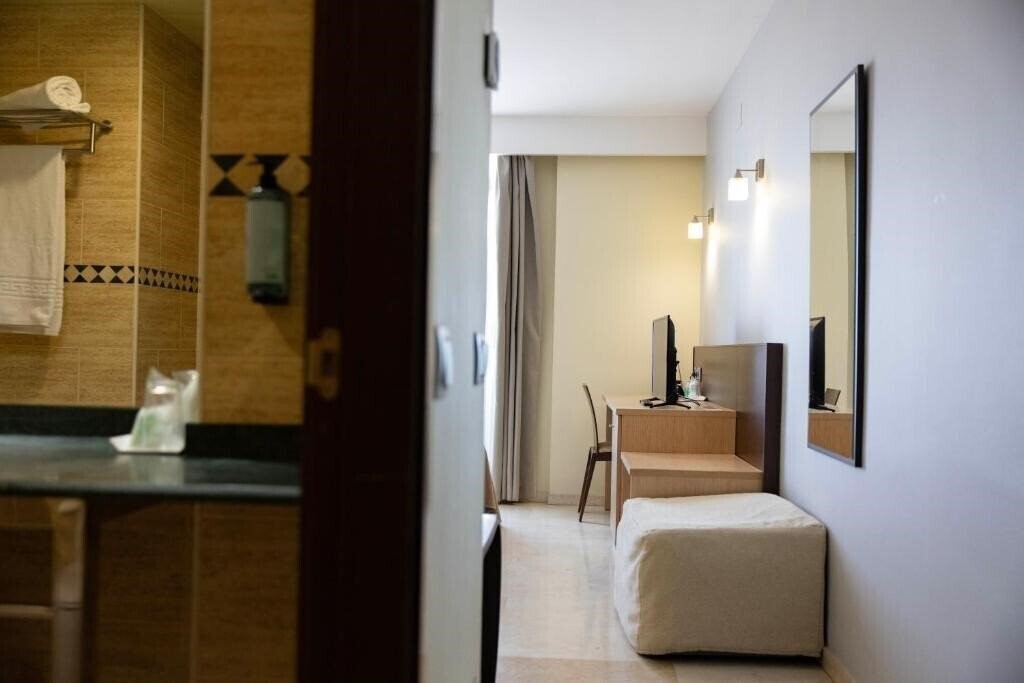 Фото Flamingo Hotel L'Ampolla 4*