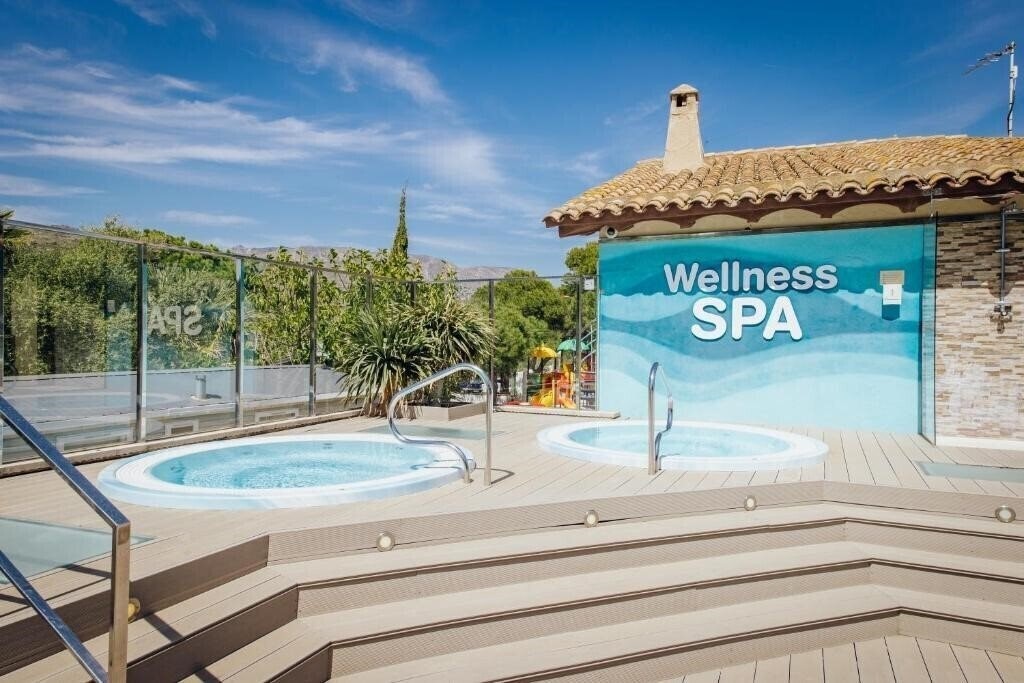 Апартаменты Alannia Costa Dorada 3*