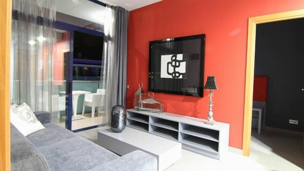 Вид Apolo Suites Rentalmar 3*