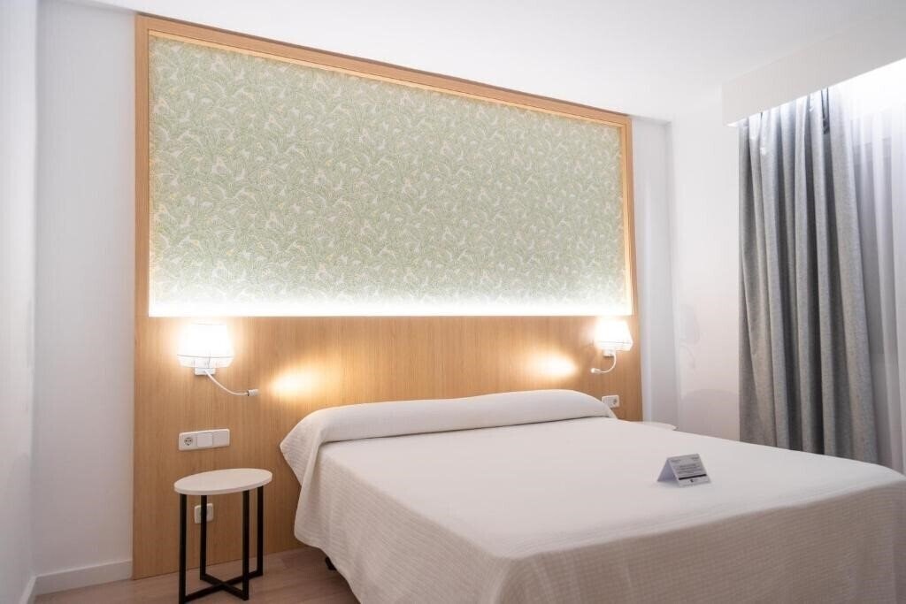 Панорама Sercotel Carlos Iii, An Ascend Hotel Collection Member 3*