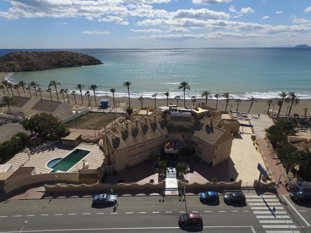 Отель Playa Grande Puerto De Mazarron 3*