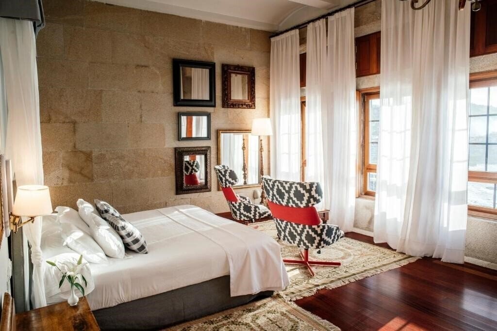 Вид Parador De Baiona 4*