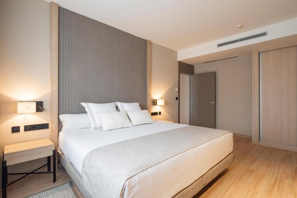 Апартаменты Aparthotel Attica21 As Galeras (ex. Apartamentos Husa As Galerasб ) 3*